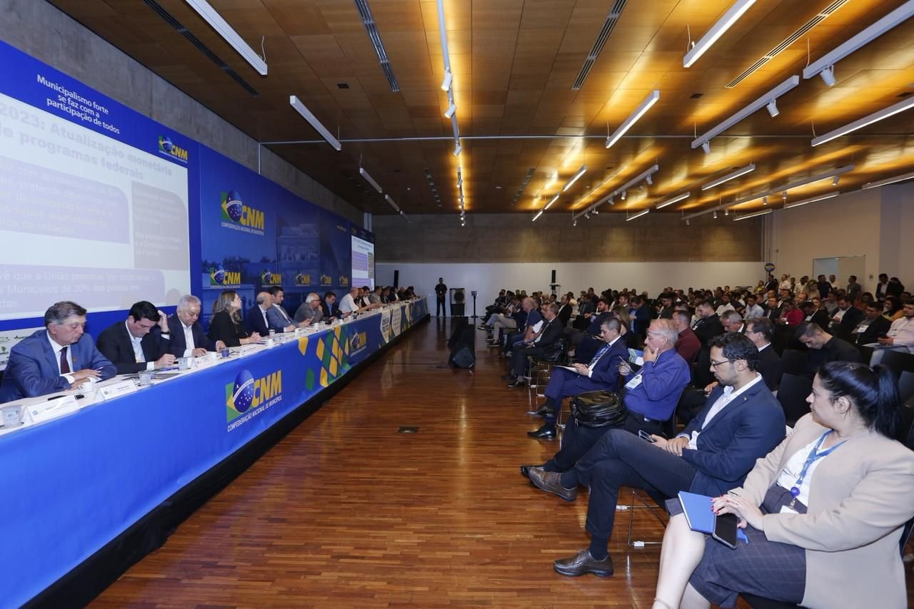 Com apoio da FAMES, Sergipe sedia 12ª edição do Conexão CNM e reúne mais de mil gestores municipais