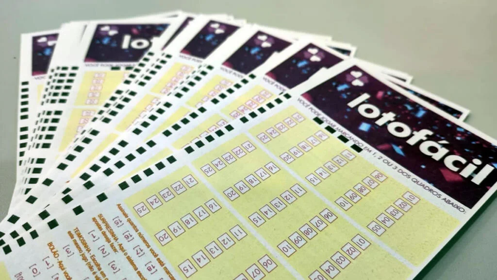 resultado da Lotofácil 3547