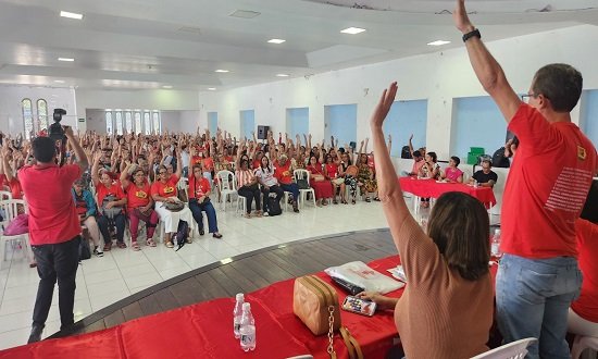 Greve dos professores em Sergipe coloca sistema educacional em alerta e amplia disputa sobre valorização do magistério