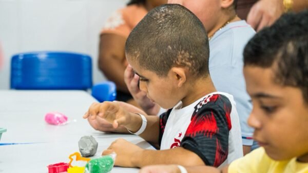 Programa ELOS em Areia Branca vira referência e impulsiona nova política de inclusão com impacto direto nas famílias