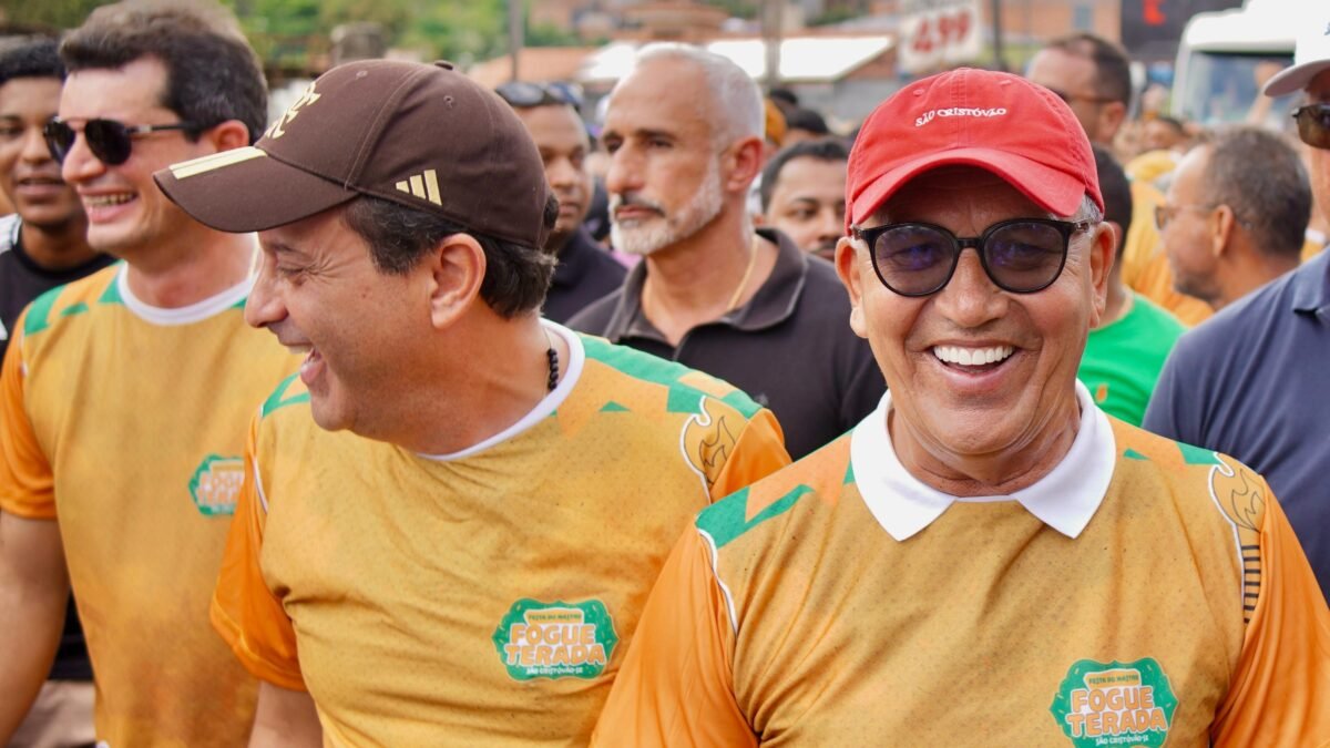 Marcos Santana participa da Festa do Mastro da Fogueterada e acompanha programação junina em São Cristóvão