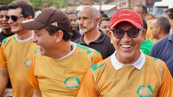 Marcos Santana participa da Festa do Mastro da Fogueterada e acompanha programação junina em São Cristóvão
