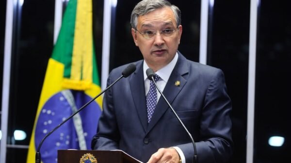 Instituto Visão prevê retorno de Eduardo Amorim ao Senado Federal